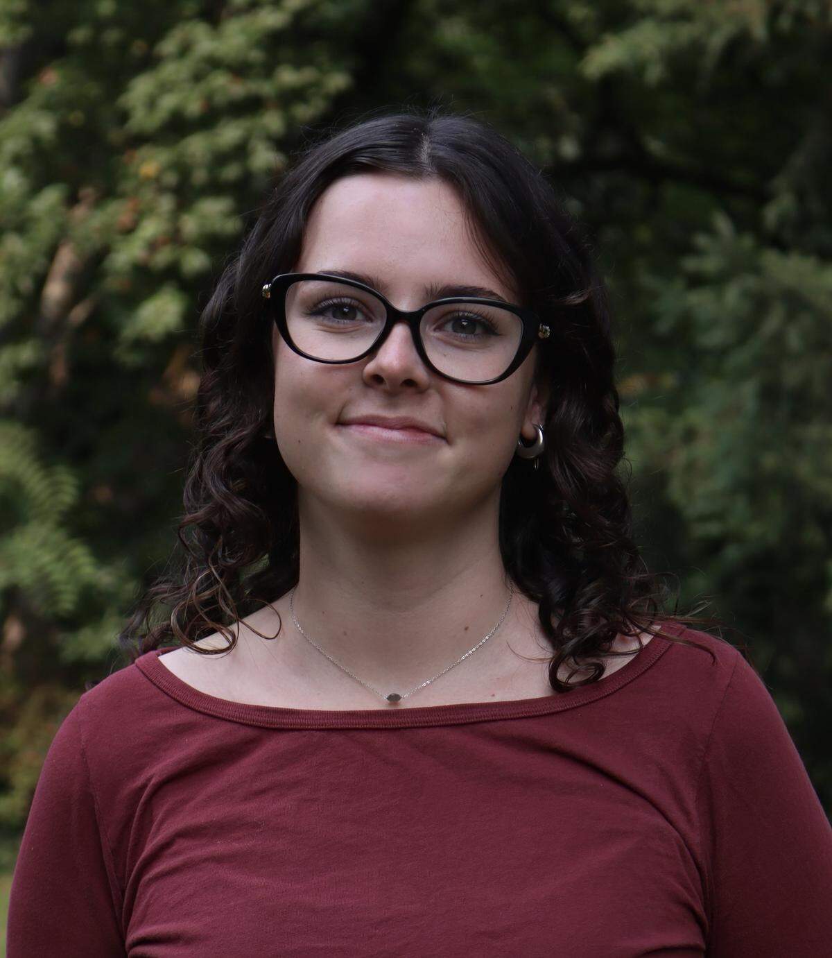 Emma Kahl is a freelance journalist, a non-profit communications coordinator and a senior at the University of Oregon’s School of Journalism and Communication.