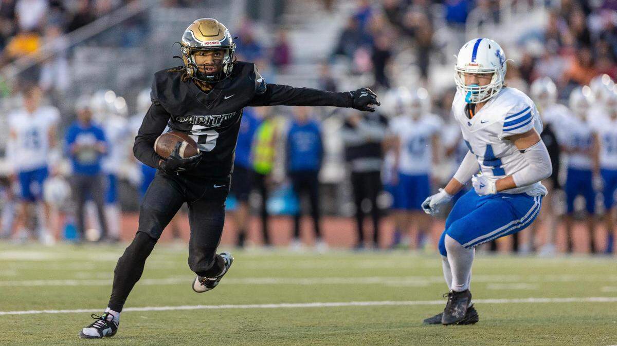 Capital wide receiver Marcellus Clay hits the edge for a touchdown against Timberline on Sept. 22. The Eagles and Wolves can finish anywhere from fourth to sixth in the 5A SIC Foothills Division depending on this week’s results.