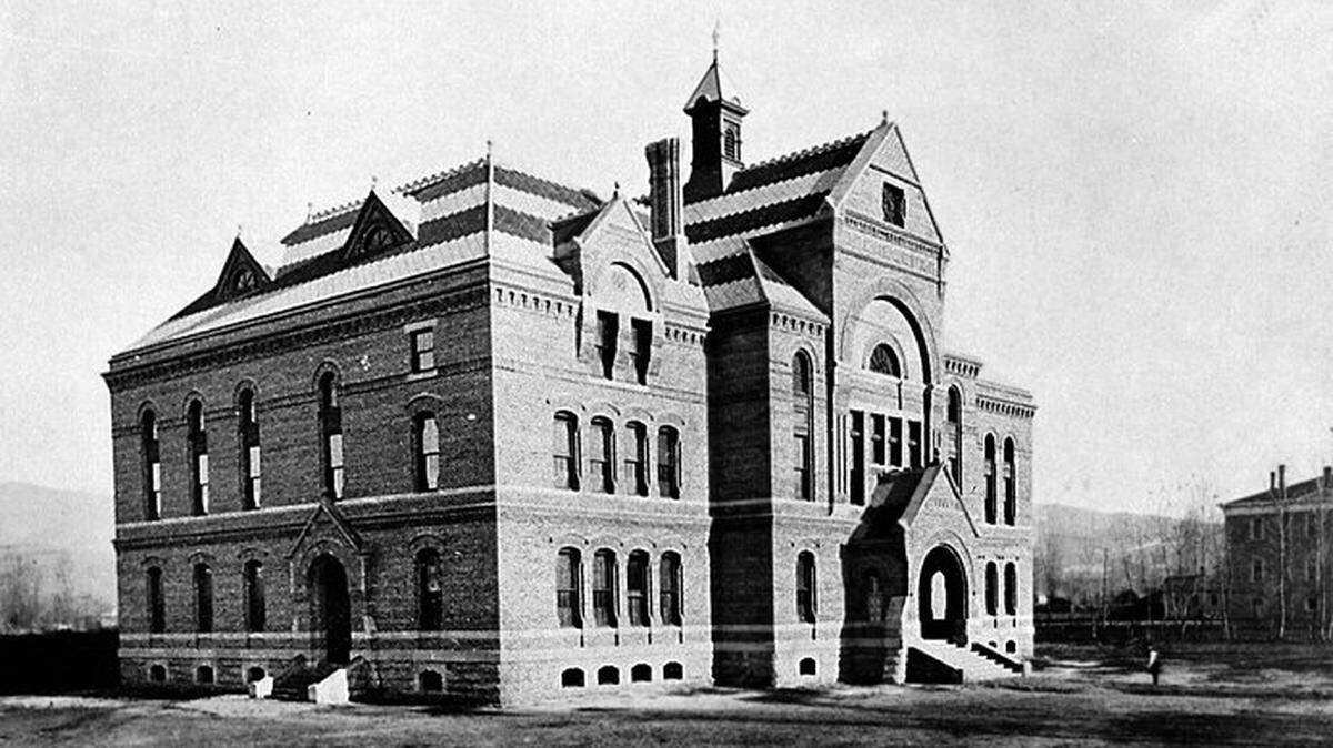One of the biggest controversies of Idaho history was the move of the capital from Lewiston to Boise. This is the Idaho Territorial Capitol shortly after its completion in Boise in 1886. 
