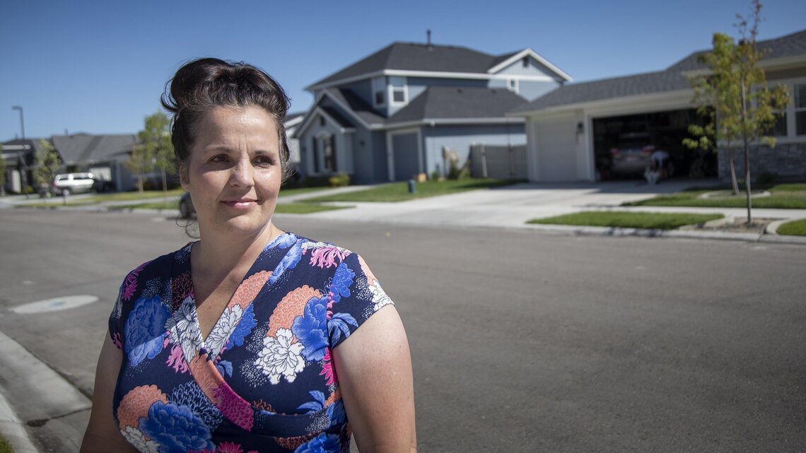 They spent $300,000 on luxury homes that soon flooded. They say the builder didn’t help.