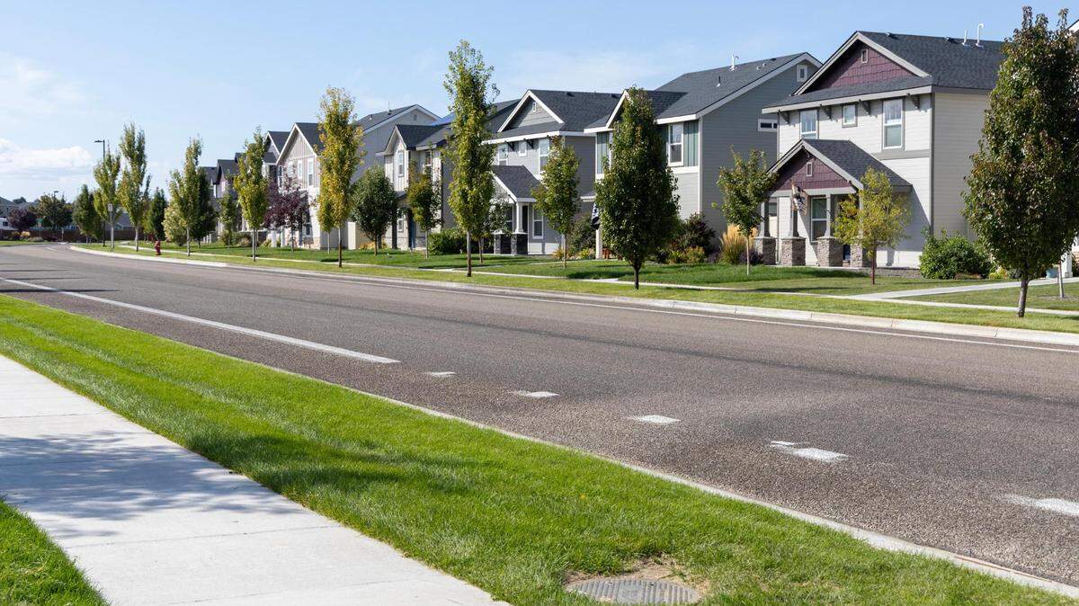 Many Washington residents are part of HOAs. Common rules restrict speed, decorations, noise. Federal, state law restrict possible rules.