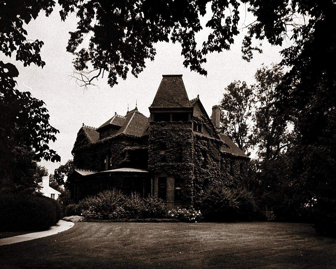 C.W. Moore’s house, built in 1892 on the southeast corner of Walnut Street and Warm Springs Avenue, was the first home in the nation heated by geothermal water. The home is served by a private geothermal system. Meanwhile, the city of Boise is considering an expansion of its 30-year-old geothermal system, which heats 89 buildings Downtown.