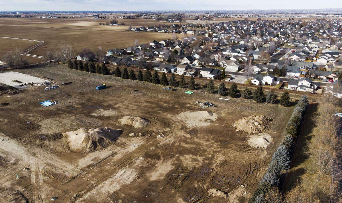 A new subdivision owned by American Homes 4 Rent is being developed next to Turnberry Crossing in Meridian.