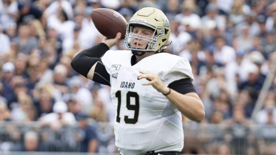 Vandals try to learn from 72-point loss; Bengals prepare for opener; Yotes rolling