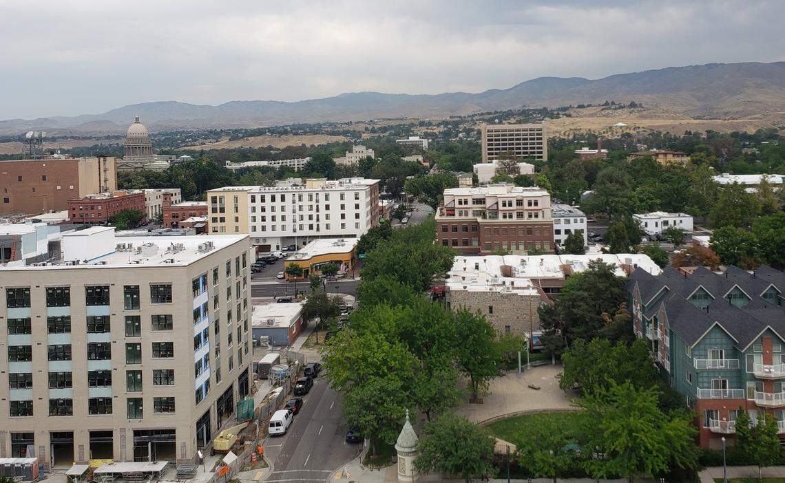 While enjoying the wonderful food at Zee’s, you also get to enjoy its rooftop, with views of downtown Boise and the Foothills.