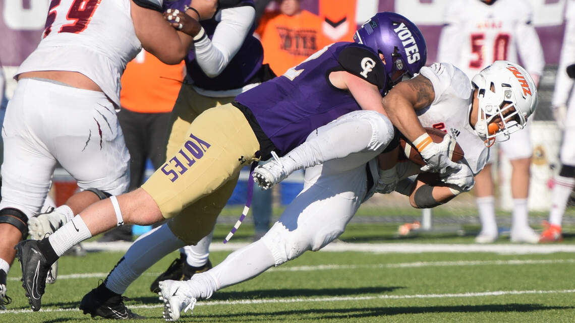 COVID-19 cancels one College of Idaho football game. Yotes hope it won’t be more.