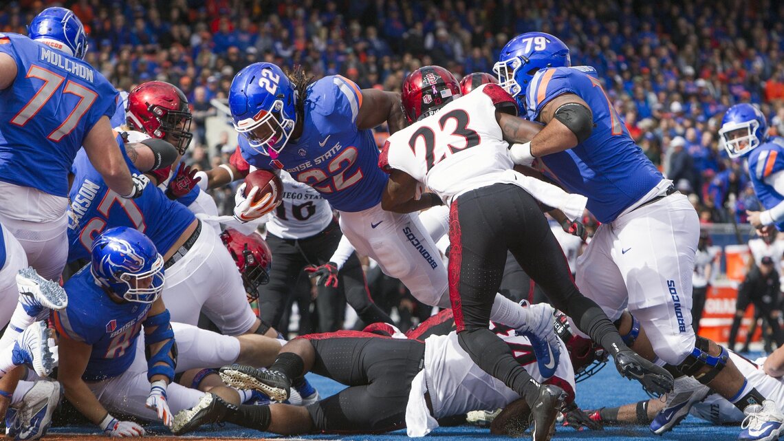 Boise State football team’s title hopes rest on beleaguered offensive line