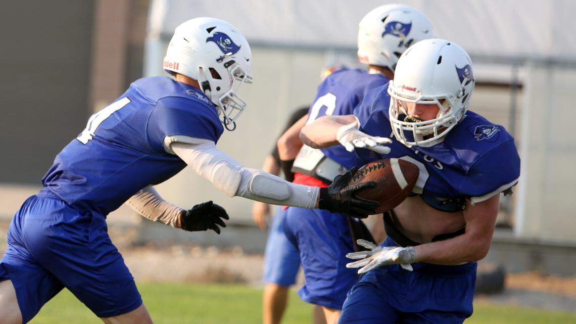 Notus running backs Carter Woodland, left, and Elijah Martin were both voted to the 1A Division I Western Idaho Conference all-conference team by the league’s coaches.
