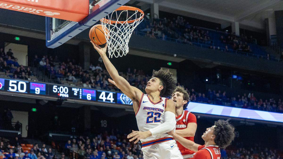 Boise State’s Javan Buchanan scores in the second half of a game against New Mexico in December.
