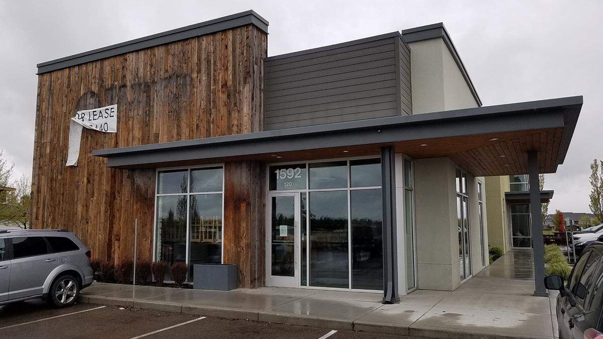 Located near a busy Starbucks, as well as Caci Wood-Fired Sicilian Grill, the former Taziki’s in Eagle now is available for lease, according to a banner on the building.