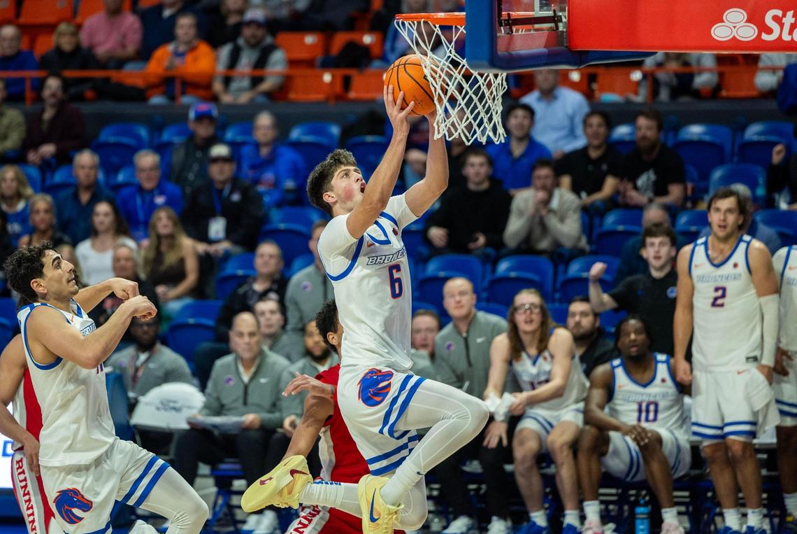Boise State forward Pearson Carmichael scores on a fast break against UNLF in the second half at ExtraMile Arena in Boise, Tuesday, Jan. 7, 2025.