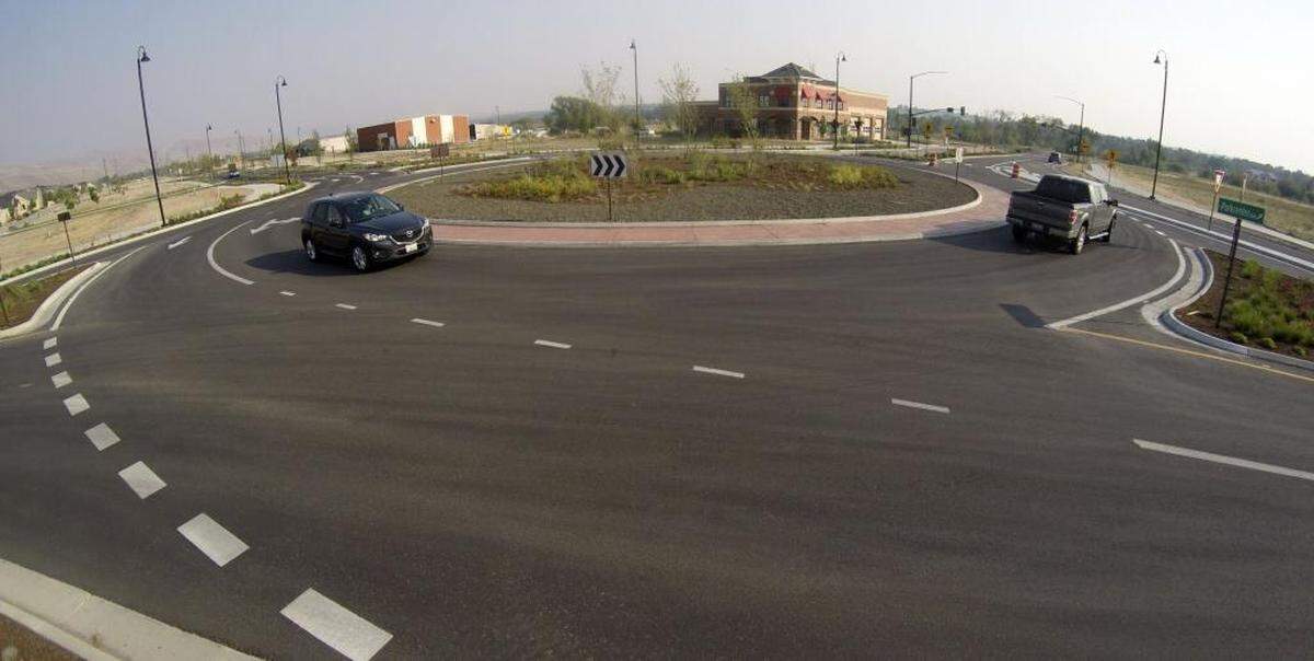 0827 roundabout01