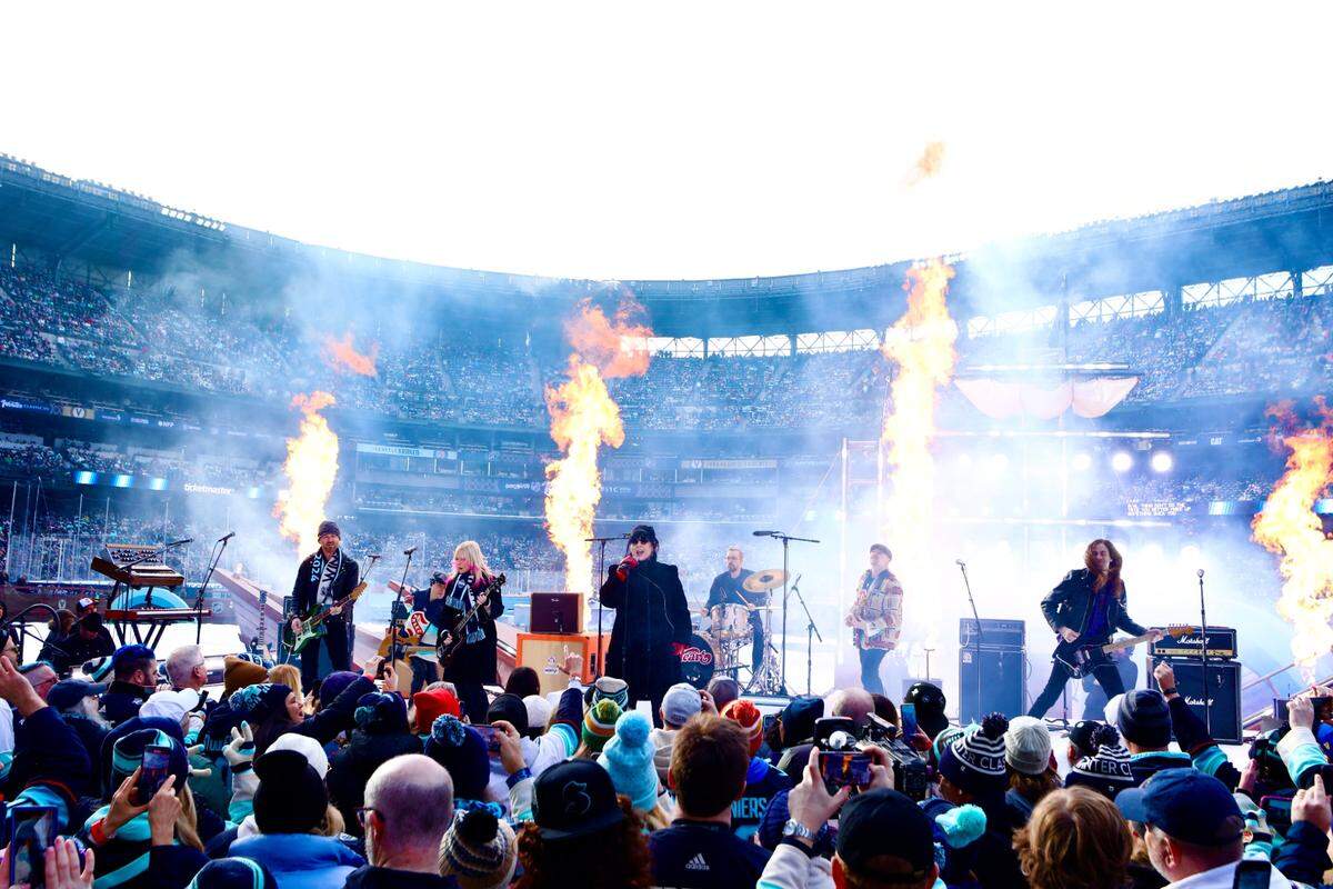 After not touring since 2019, Heart has returned to the road for its Royal Flush Tour in 2024.