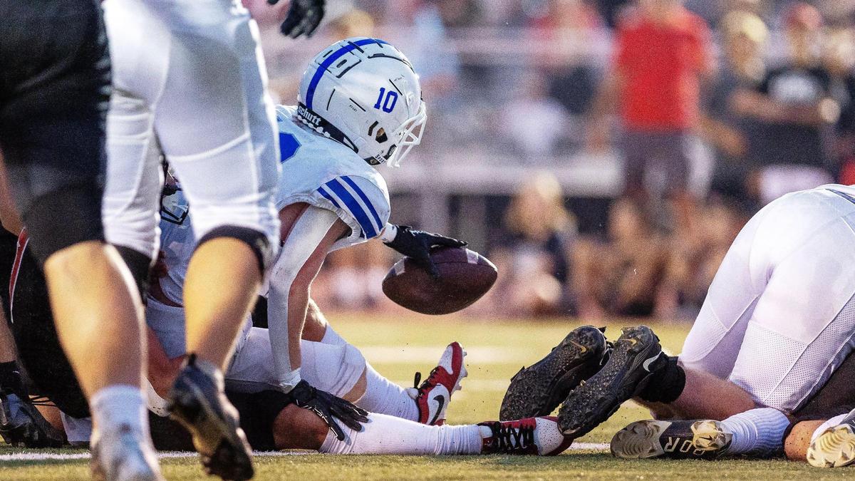 Timberline junior running back Heath Res scores a touchdown in the first half Friday against Boise High at Dona Larsen Park.