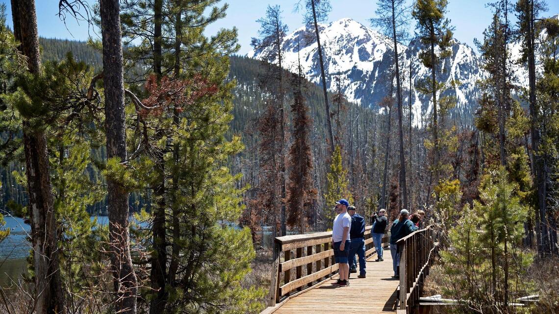 Boise National Forest wildfire near Stanley wreaks havoc with recreation, transportation