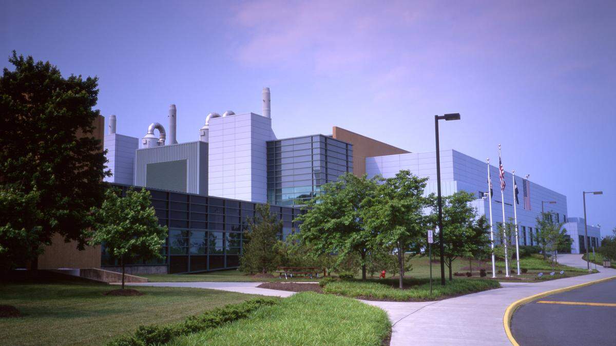 As part of the expansion of this memory-chip manufacturing plant in Manassas, Virginia, Micron said it will establish a global research development center in Manassas to develop memory and storage products for automotive, industrial and networking markets. The center will include laboratories, test equipment and a staff of about 100 engineers.