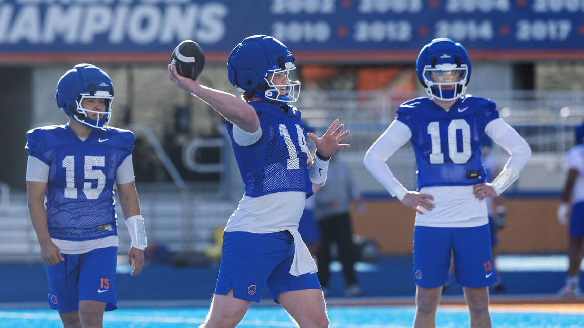 Boise State will have a QB2 battle in fall camp. Here’s who’s in the lead for now