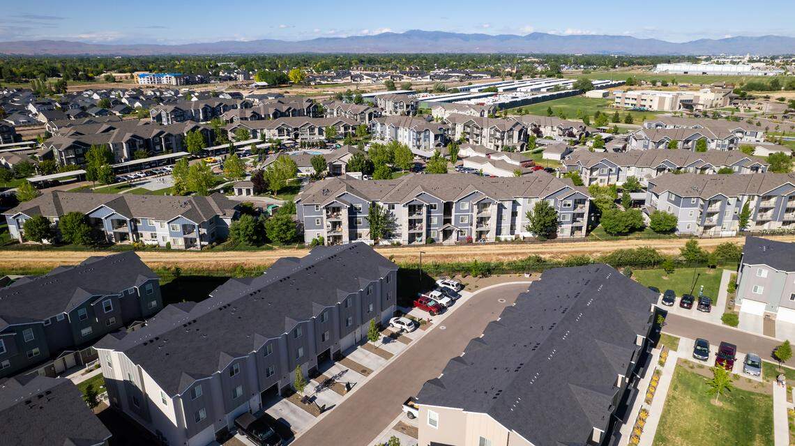 Meridian apartment buildings located at 10 Mile and Franklin.