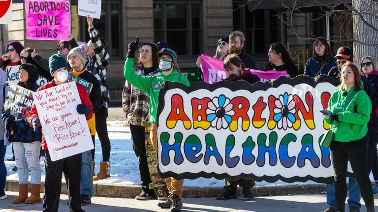 Judge: Idaho can’t ban abortion when pregnancy threatens a woman’s health