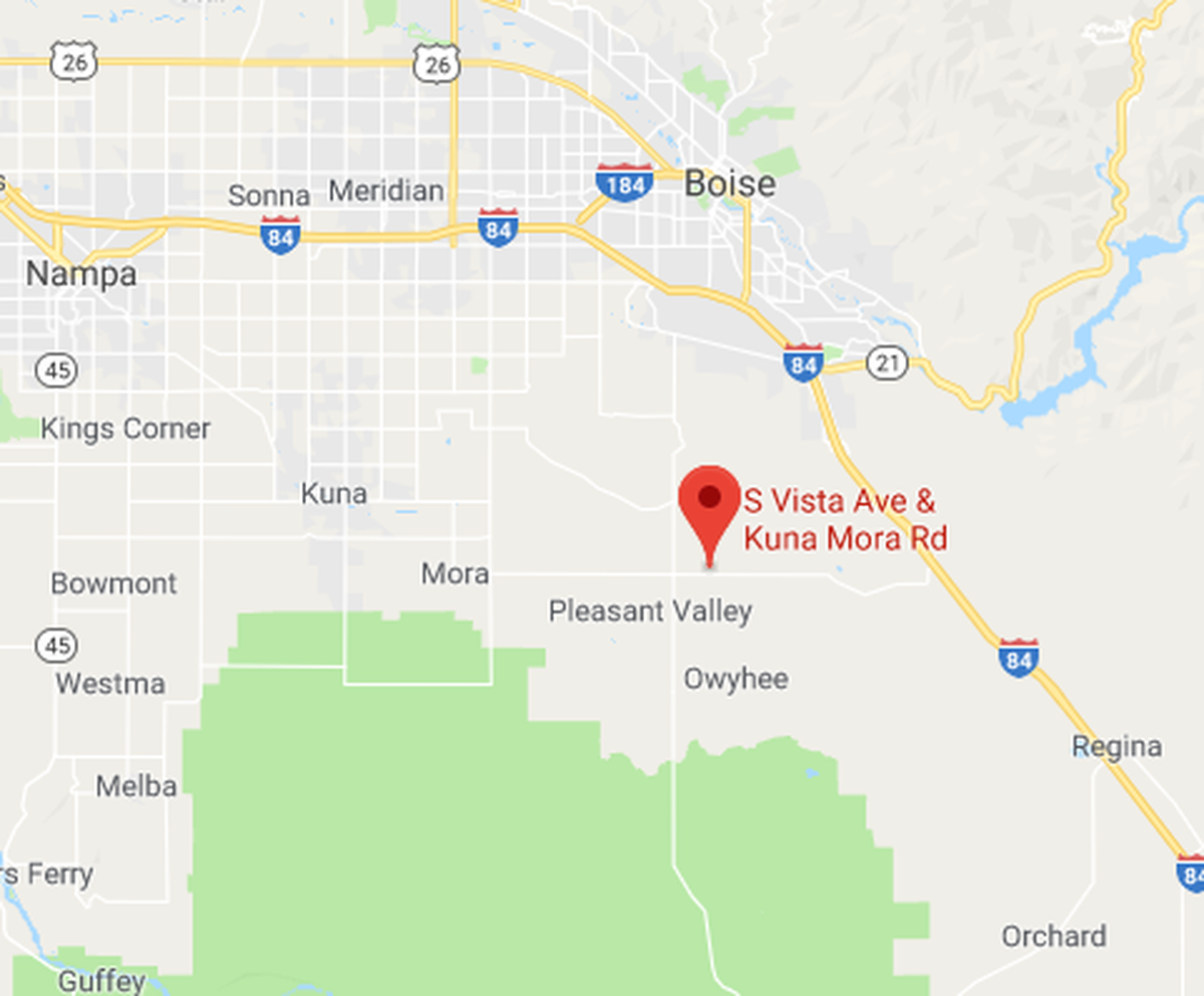 Firefighters are battle a grass fire near South Vista Avenue and Kuna Mora Road.