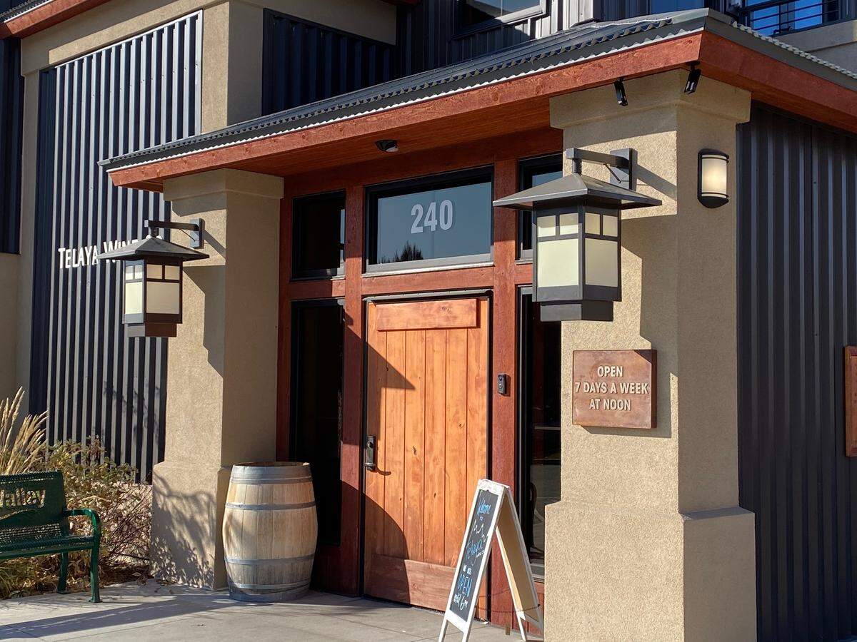 Give a wine tasting for the wine lover on your list at Garden City’s Teylaya Wine Company. It’s also a great place to meet friends to catch up at the holidays.
