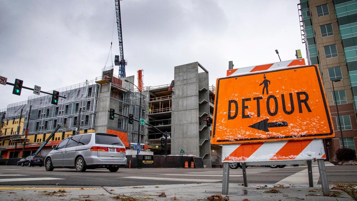 Construction on a variety of new apartment buildings, including the Home2Suites hotel on Front Street between 5th and 6th Street, will continue to hamper traffic in downtown Boise in 2020.