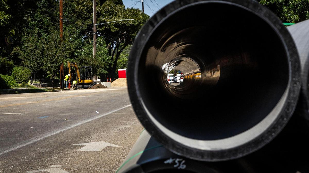 A portion of Warms Springs Avenue is closed while crews repair geothermal waterlines. Estimated to cost $21million, officials say the project will keep Warm Springs Avenue closed in portions into December of this year.