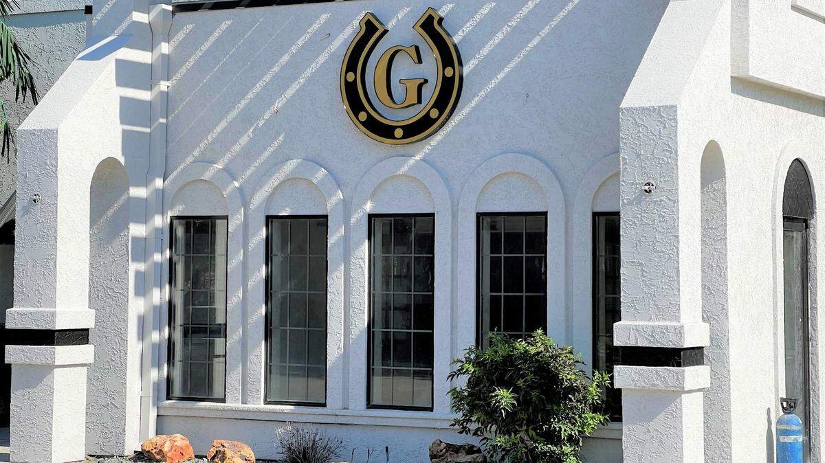 With a new exterior color, Garibaldi’s Mexican Restaurant is set to take over the old Chapala building. Someday.
