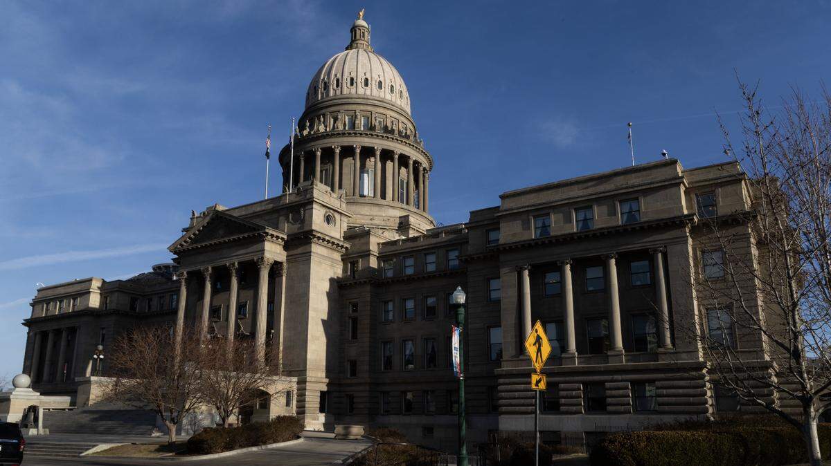 A renewed pitch by an Idaho lawmaker to pass a bill that would allow the state to make payments with a cryptocurrency known as stablecoin advanced Monday at the Capitol for a public hearing. The legislation is supported by President Donald Trump.