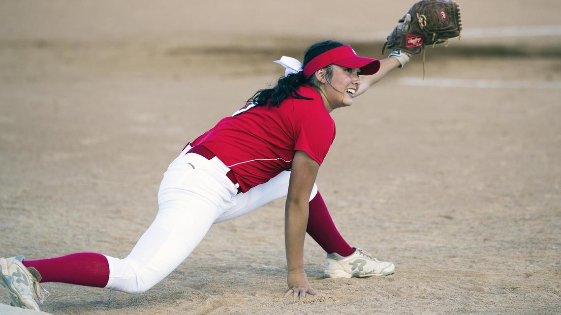Boise’s Hope Shimatsu stretches for an out during last season’s 5A District Three softball championships.