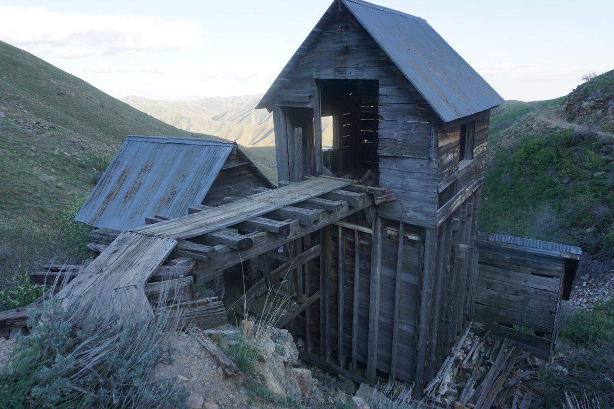 The trail to Adelmann Mine takes you right up to the top floor of the outbuilding. Don’t try to cross the wood walkway, though -- the boards are old and potentially dangerous.