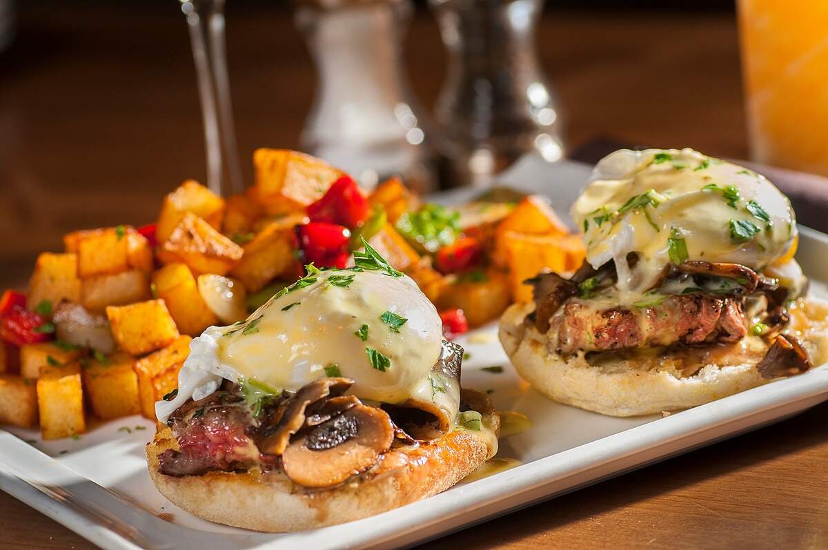 The restaurant also offers a weekend brunch.