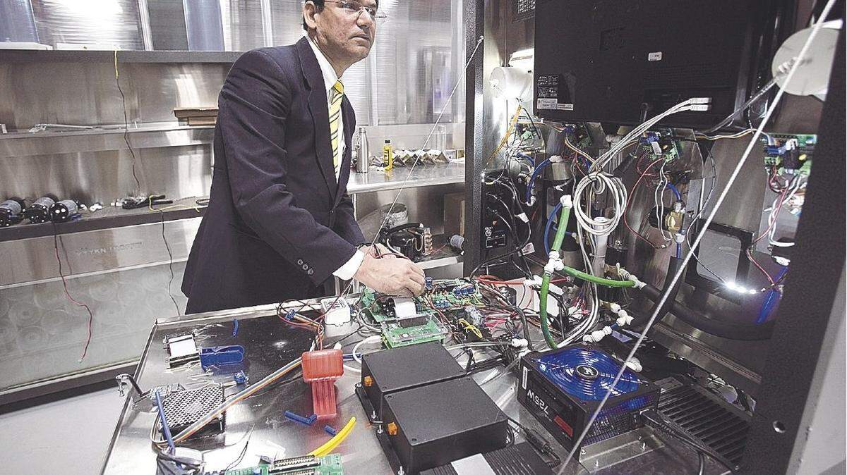 Dr. Nadeem Qadir, chief technology officer at Vyykn Inc., does testing as he works on designing and developing the next generation of “cloud-based water systems, fully automatic and intelligent,” he said.