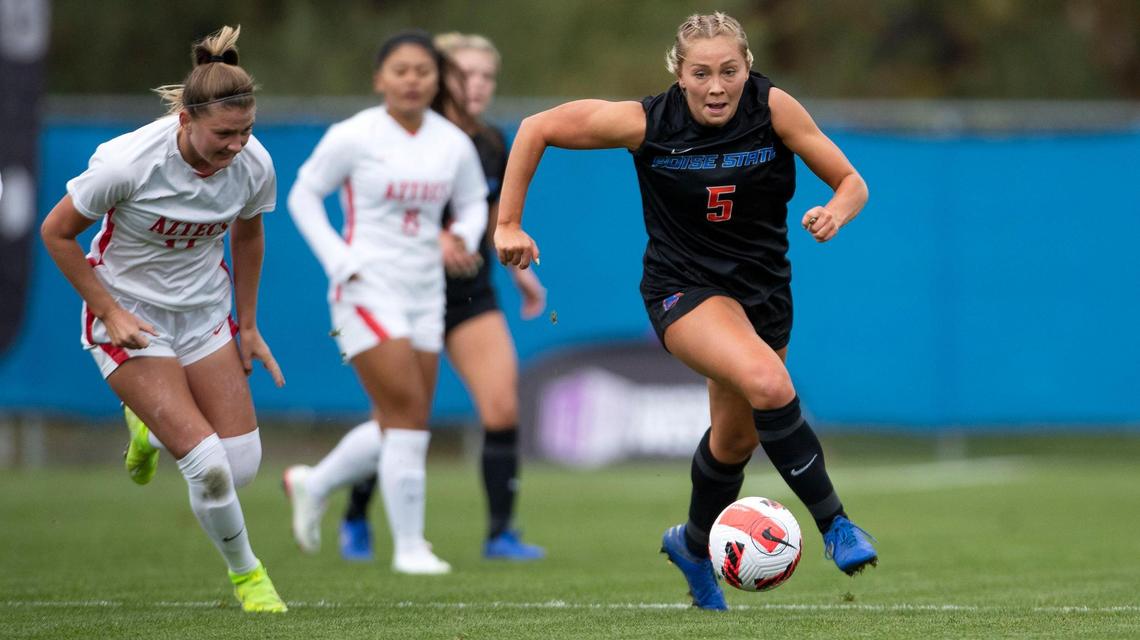 Boise State forward Aubree Chatterton breaks loose with the ball against San Diego State in the Mountain West women’s soccer tournament Monday at the Boas Soccer Complex in Boise.
