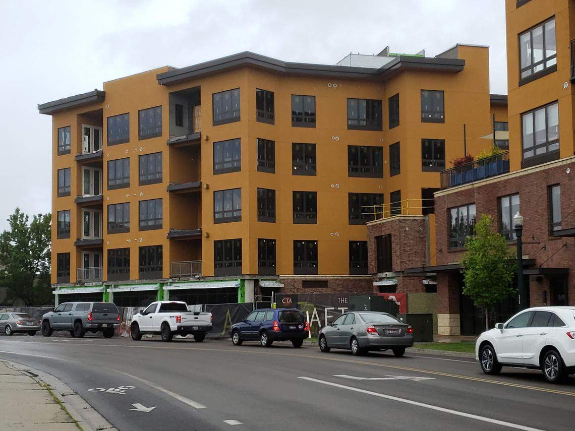 Afton Condominiums, second phase, 611 S. 8th St.