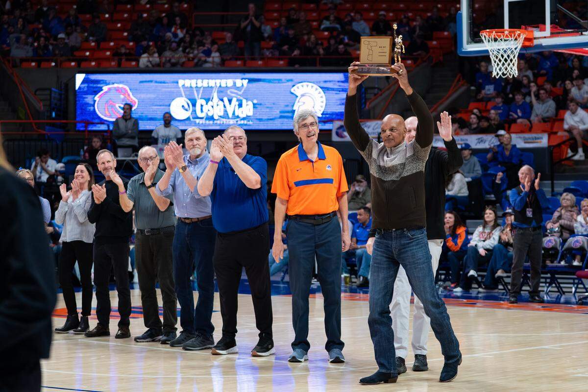 The 1975-76 men’s basketball team was honored at halftime of the Broncos’ 84-69 victory over San Jose State on Feb. 21.