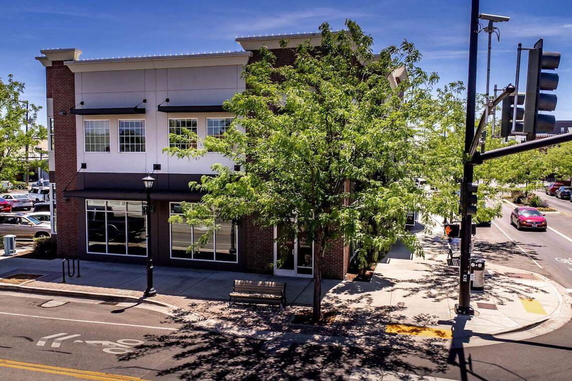 Located on the first floor, Level Up Lounge took over a Meridian space that formerly was a boutique.