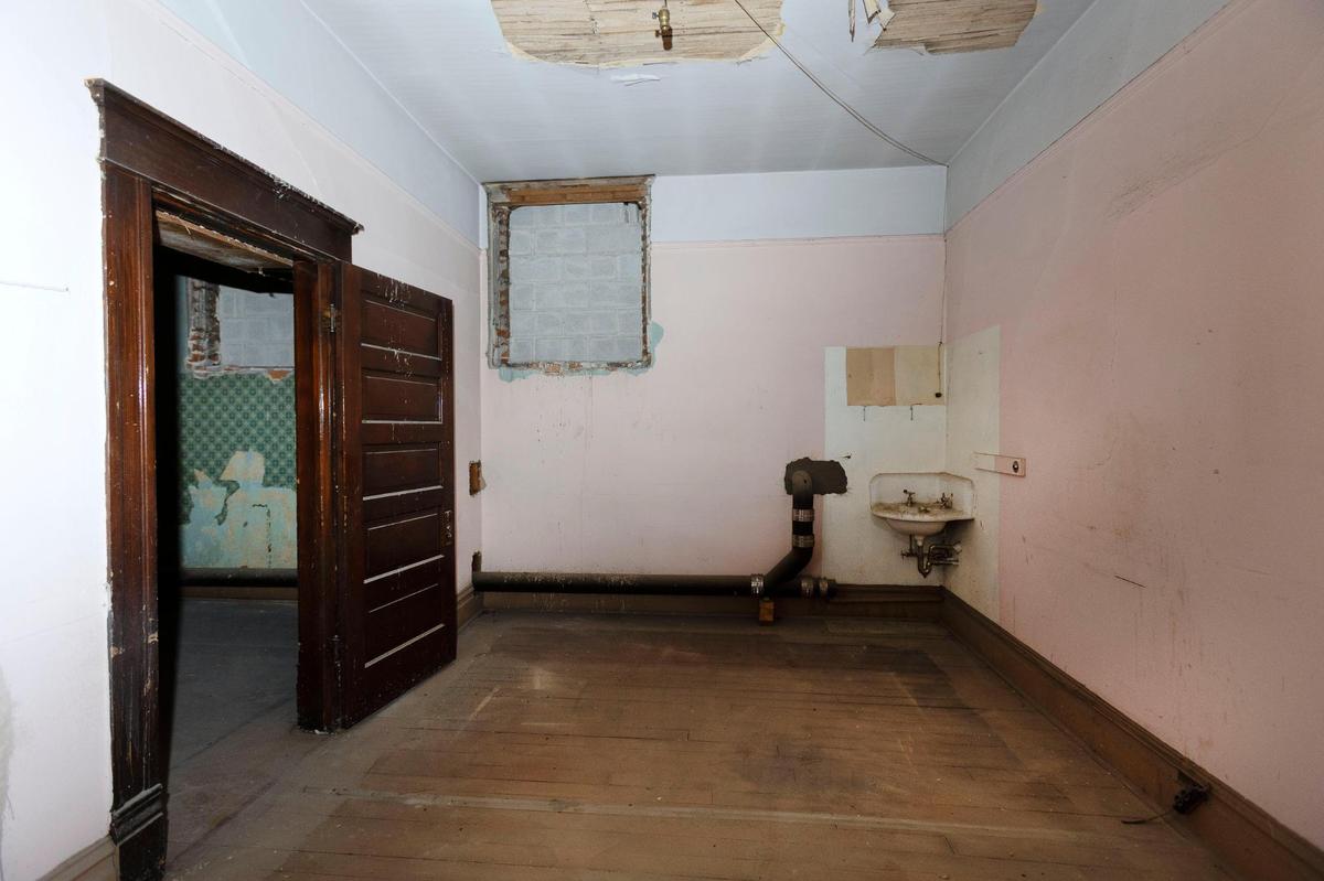 Each room, some larger than others, in the second floor of the Smith Block building, at 1015 W. Main St., had a sink, an indication of the building’s former life as a boarding house. The second floor remains in its original design from the time it was built in 1905.