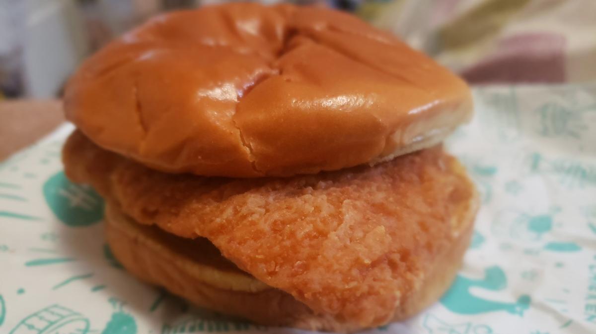 Popeyes Louisiana Kitchen last week added a crispy flounder sandwich to its menu. But it hasn’t satisfied customers upset that the fast-food chain, without warning, dropped its popular Cajun rice side dish.