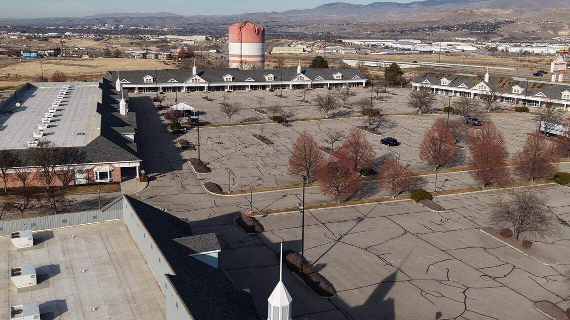 The truck company Kenworth plans to move to the site of the former Boise Factory Outlets, tripling its footprint in the city.