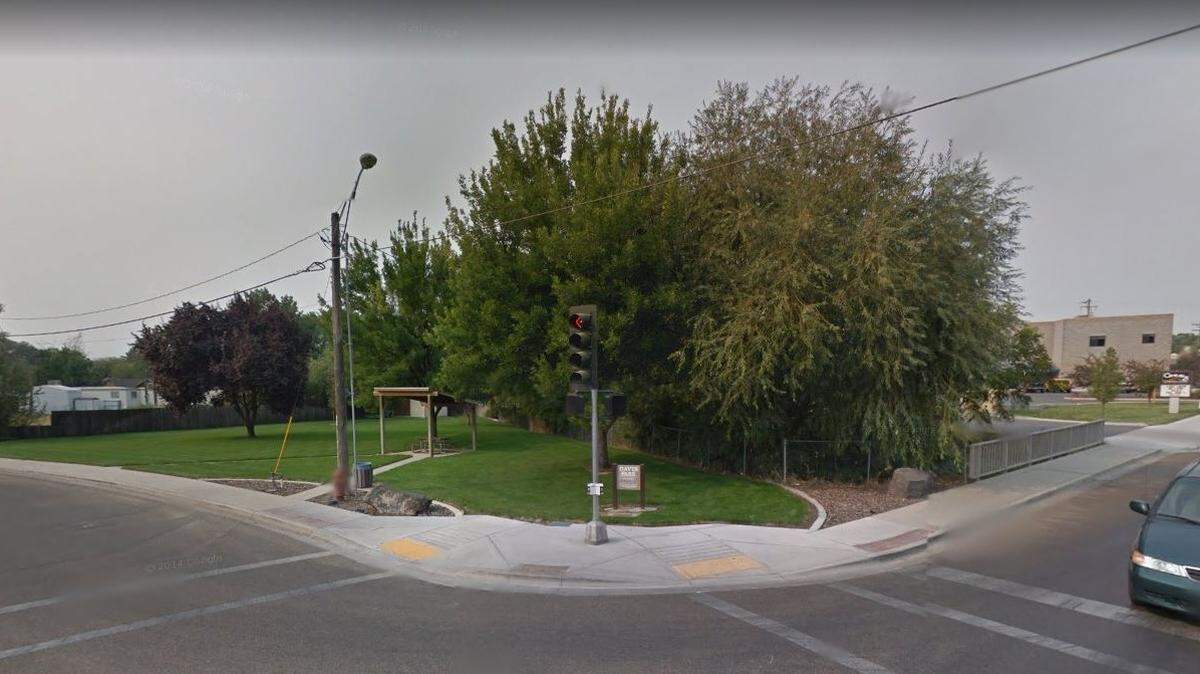 Davis Park is a 7,500-square-foot city park on the southwest corner of Star Boulevard and Middleton Road in Middleton. 