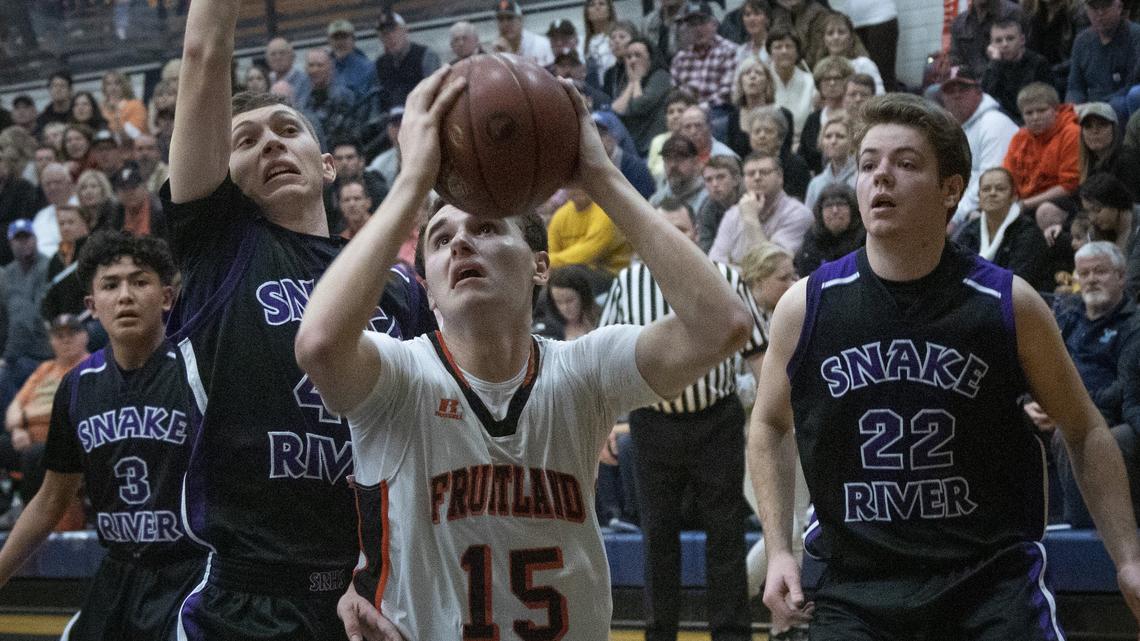 Fruitland’s Hunter Stampfli takes aim. Fruitland won 64-43 against Snake River in the first round of the 3A state boys basketball championship at Meridian High School on Thursday, Feb. 28, 2019.