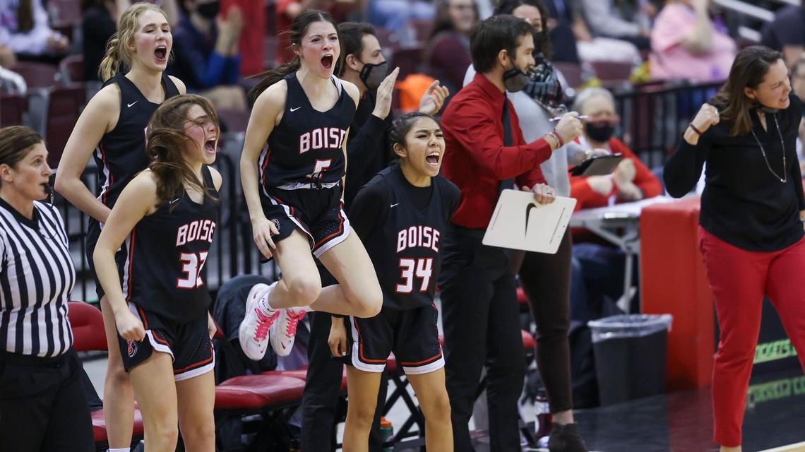 Boise’s bench celebrates a basket against Lake City during last season’s state tournament. The Brave start the season as the favorite to win the 5A Southern Idaho Conference in a preseason coaches’ poll.
