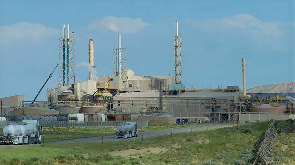 The Simplot Phosphates plant outside Rock Springs, Wyoming, in 2014. Chevron Resources Co. built the plant in 1986. Simplot bought into the operation in 1992 and operated it as Simplot Phosphates starting in 2003, according to court documents.