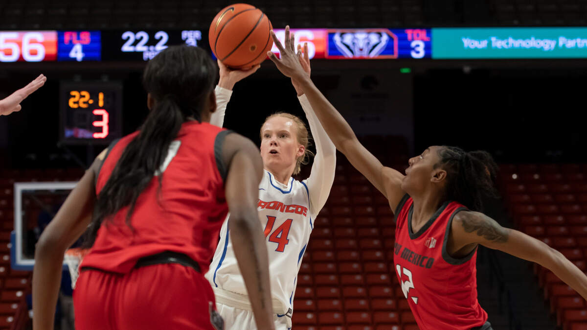 Anna Ostlie scored a season-high 14 points as the Boise State women’s basketball team defeated New Mexico 69-62 on Thursday at ExtraMile Arena.