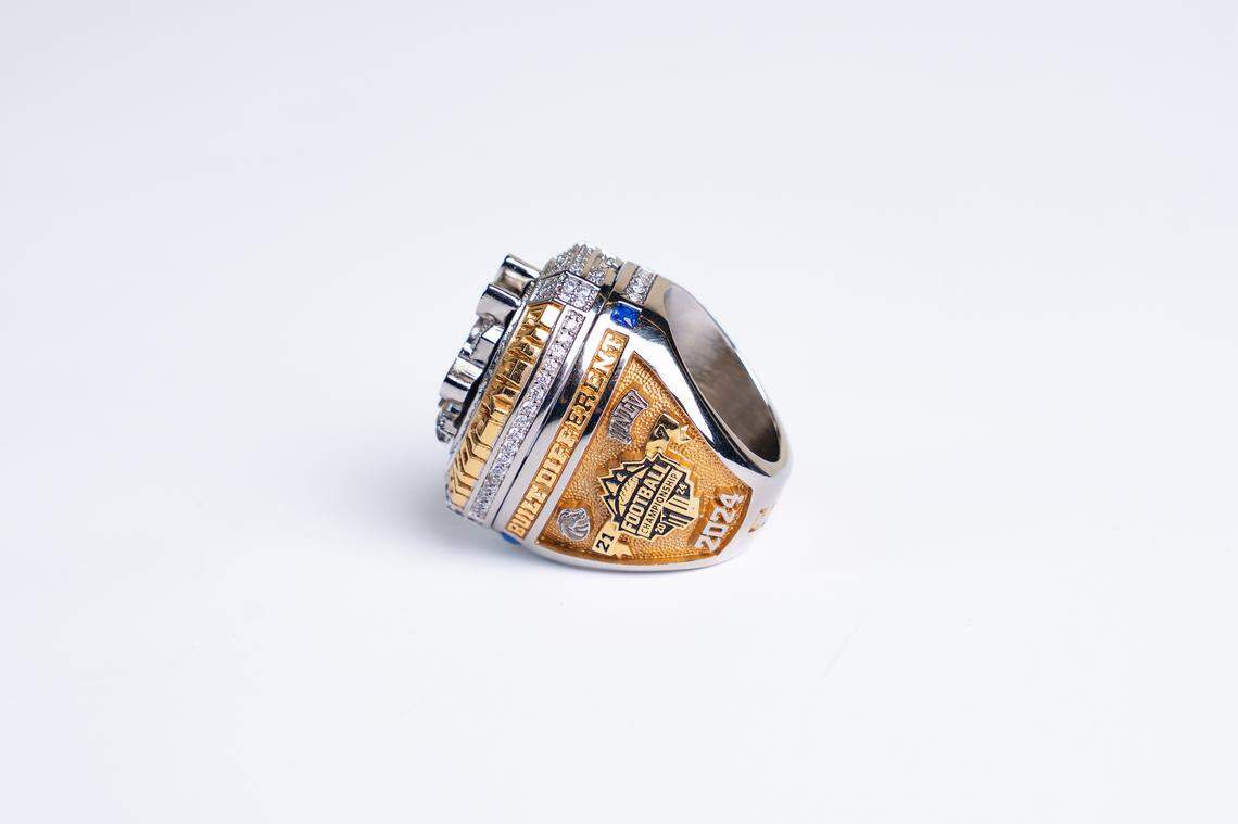 The other side of Boise State’s championship ring shows the final score of the 2024 Mountain West title game.