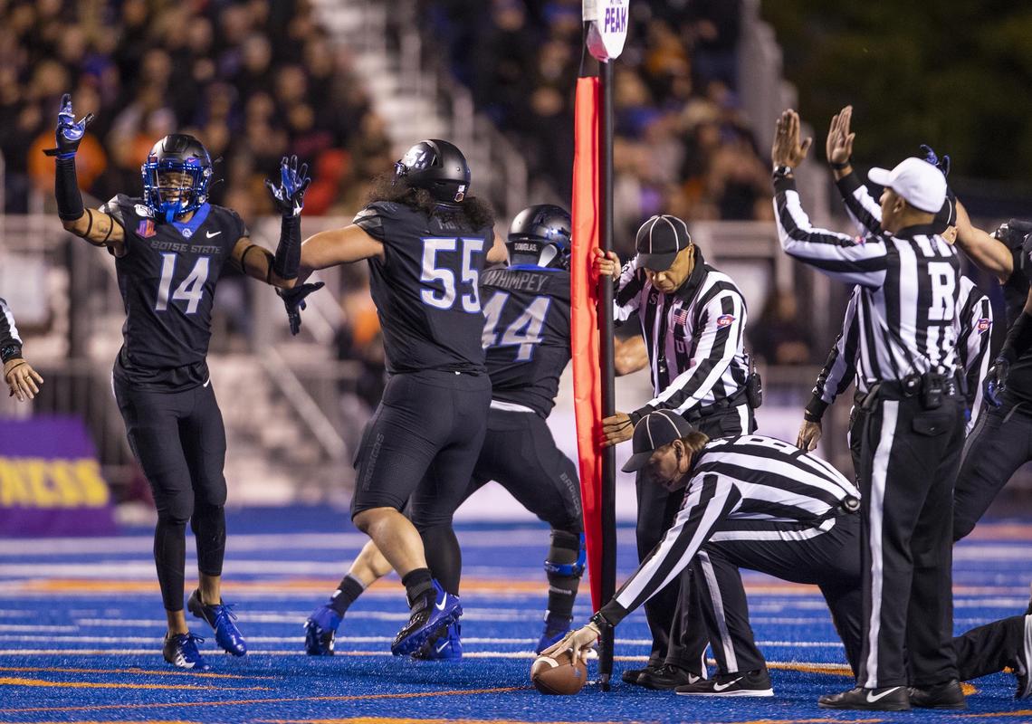 Boise State’s defense holds Air Force on a fourth-and-1 play in the fourth quarter Friday, Sept. 20, 2019, at Albertsons Stadium in Boise. Defensive linemen Sonatane Lui and David Moa were credited with the stop.