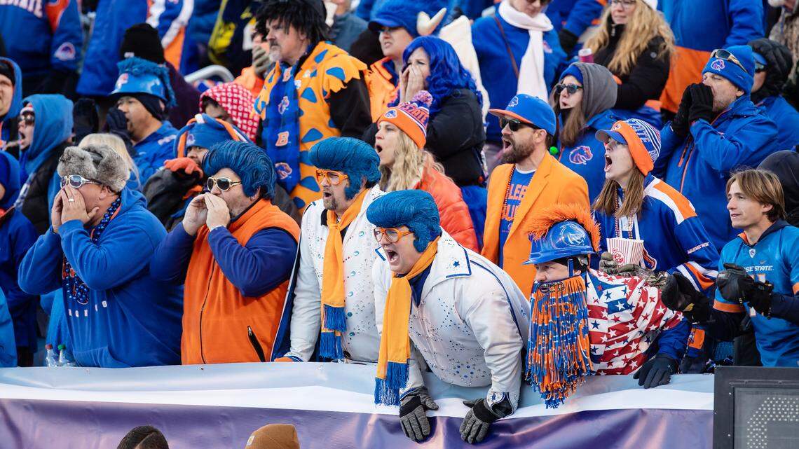 Boise State averaged 35,121 fans at home games in Albertsons Stadium in 2022. That ranks No. 2 all-time in program history.