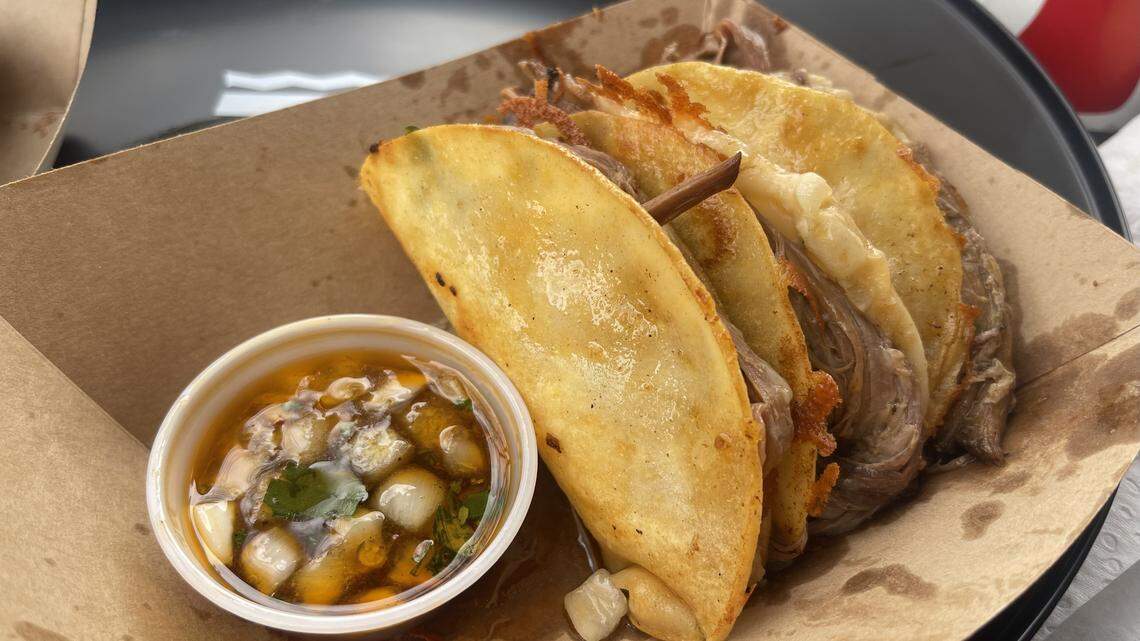 I tried a popular street taco spot in Boise. What I got for under $25