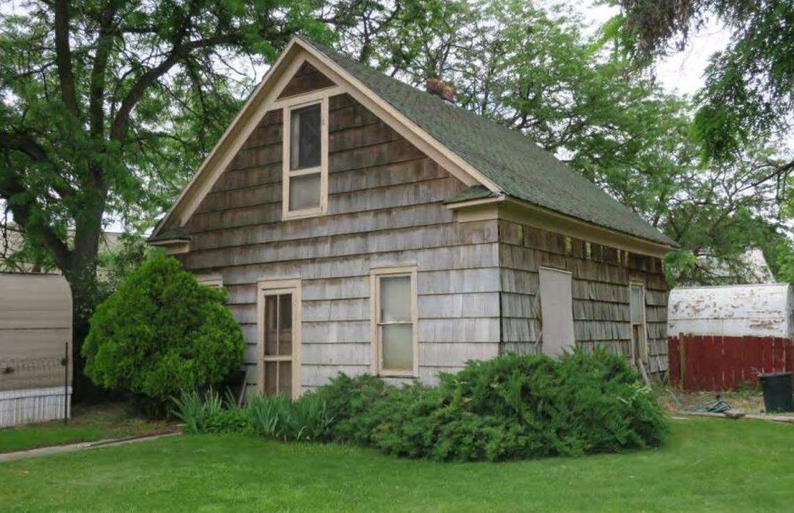 “The historic residential setting of this close-in neighborhood has experienced change in the form of some demolition and non-historic infill development,” a State Historic Preservation Office report stated of this home at 1103 W. Lee St. “Nevertheless, there remains clear evidence of the turn-of-the 20th century residential character, particularly on this block, including the tree-lined streets, sidewalks, alleys, and set back residences with landscaped yards.”